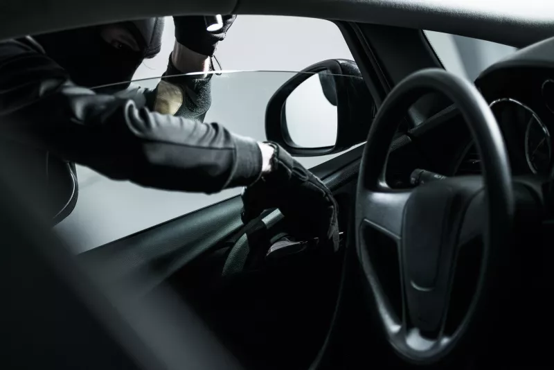 pasos a seguir si te robaron tu auto en carretera