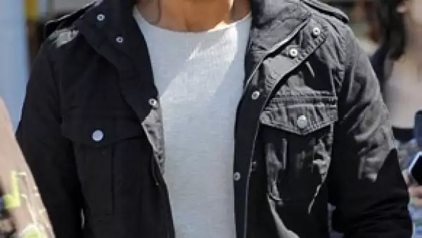 El cantante ya no oculta que él también ya rehizo su vida sentimental, al igual que su ex esposa Adamari López.