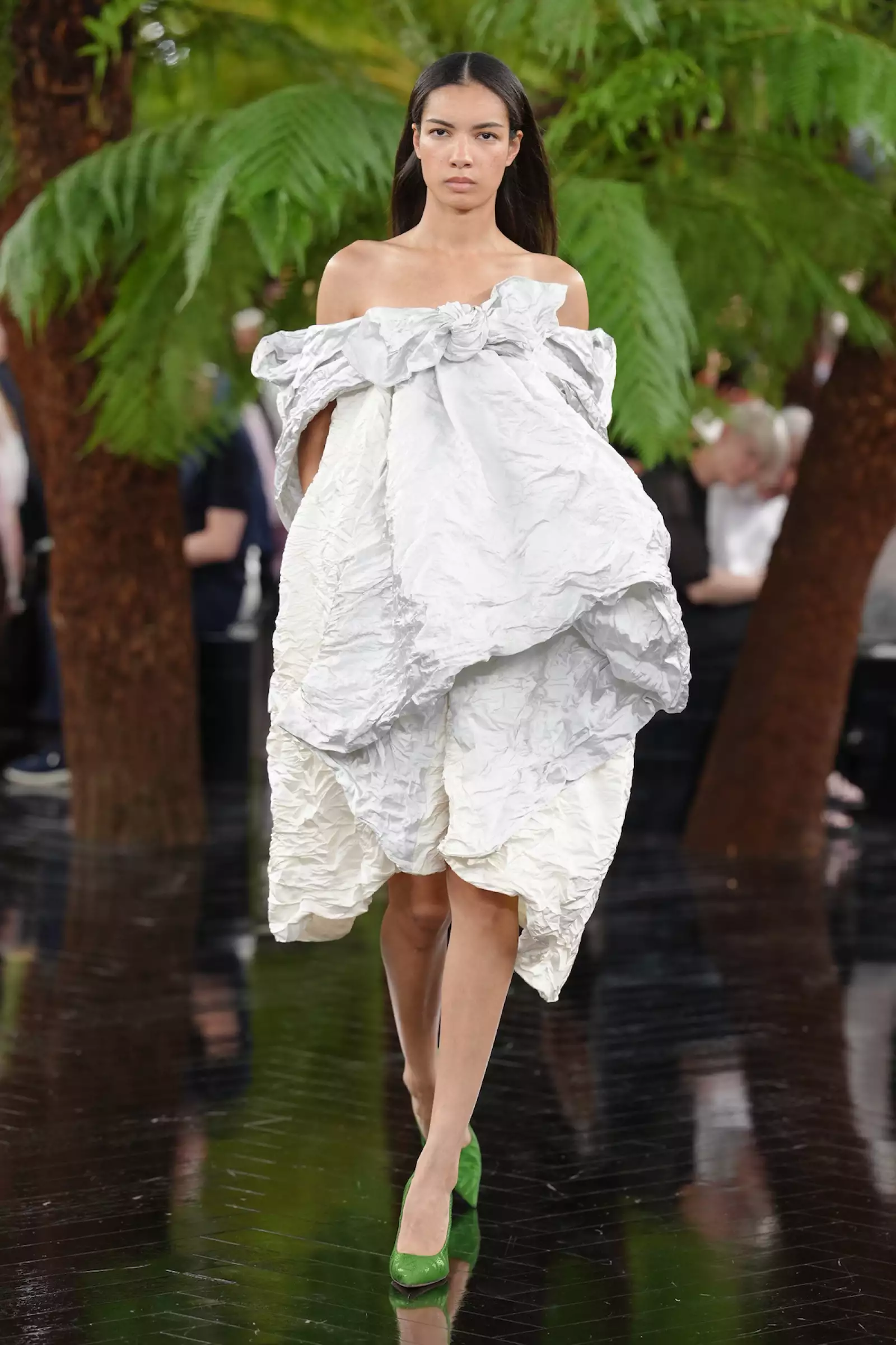 Christian Dior HC F26 011.jpg