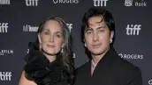 Hudson Williams y Carrie-Anne Moss protagonizan la serie sobrenatural 'Yaga'