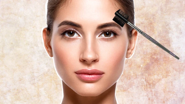 Face Secrets Cepillo embellecedor de cejas. 62 pesos. Sally Beauty.