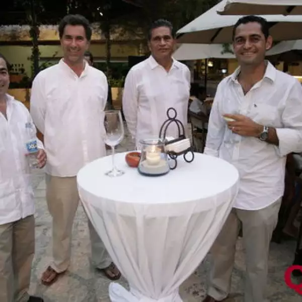 Antonio Cícero, Eric Freudentaler, Miguel Quintana, David Quintana