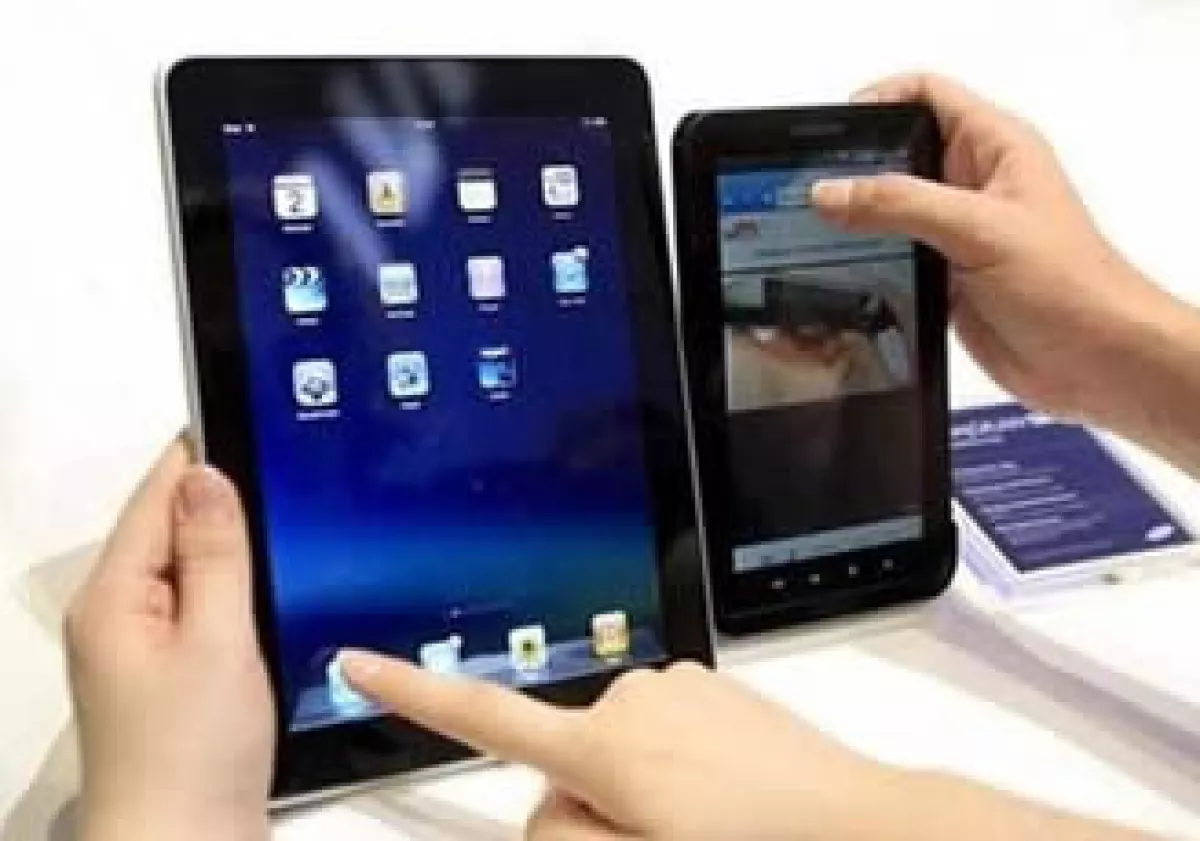 La competencia consistió en presentar una iPad 3G de 629 dólares y una Galaxy Tab de 599 dólares. (Foto: Reuters)