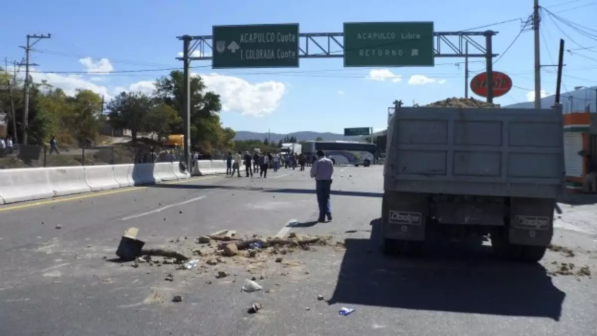 enfrentamiento escuela normal chilpancingo