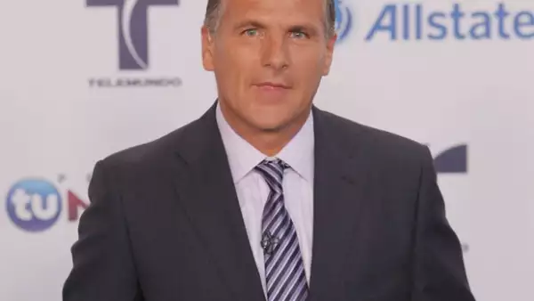 La actriz ya no esconde su amor por Christian Aparicio, mientras que su ex esposo, Leandro Ampudia ya dio el `sí, acepto´ a su nueva novia.