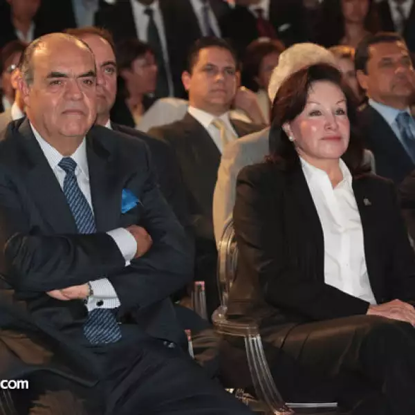 David Daniel,Azucena Olivares