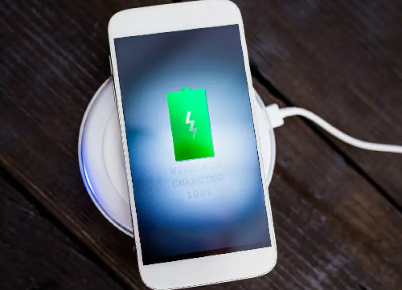 tel�fono carg�ndose