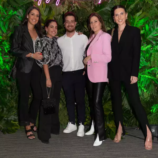 Ximena del Barrio, Karla Askenazi, Alejandro Kalach, Ana García Mingo y Lucrecia del Rio.jpg