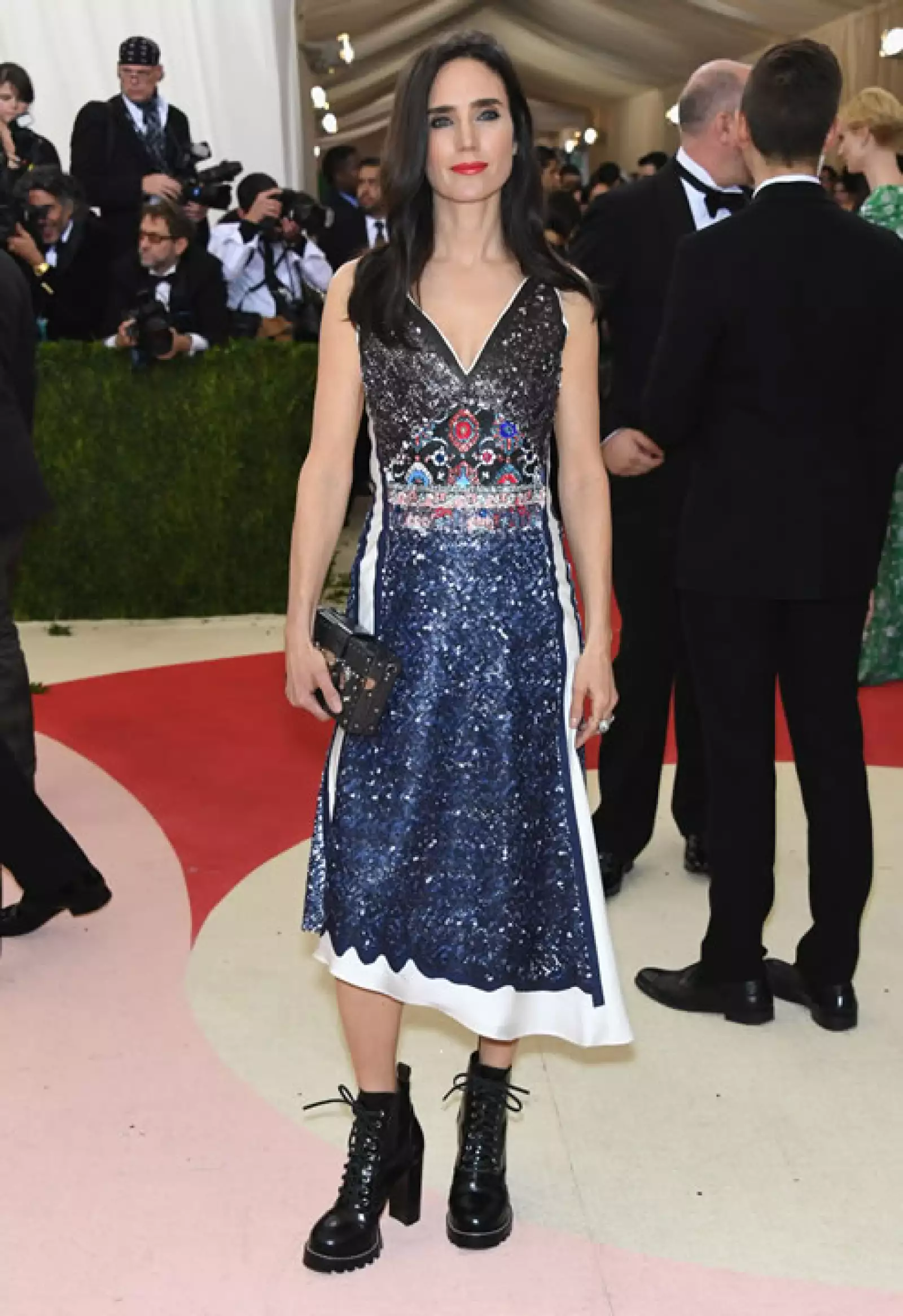 Jennifer Connelly en Louis Vuitton.