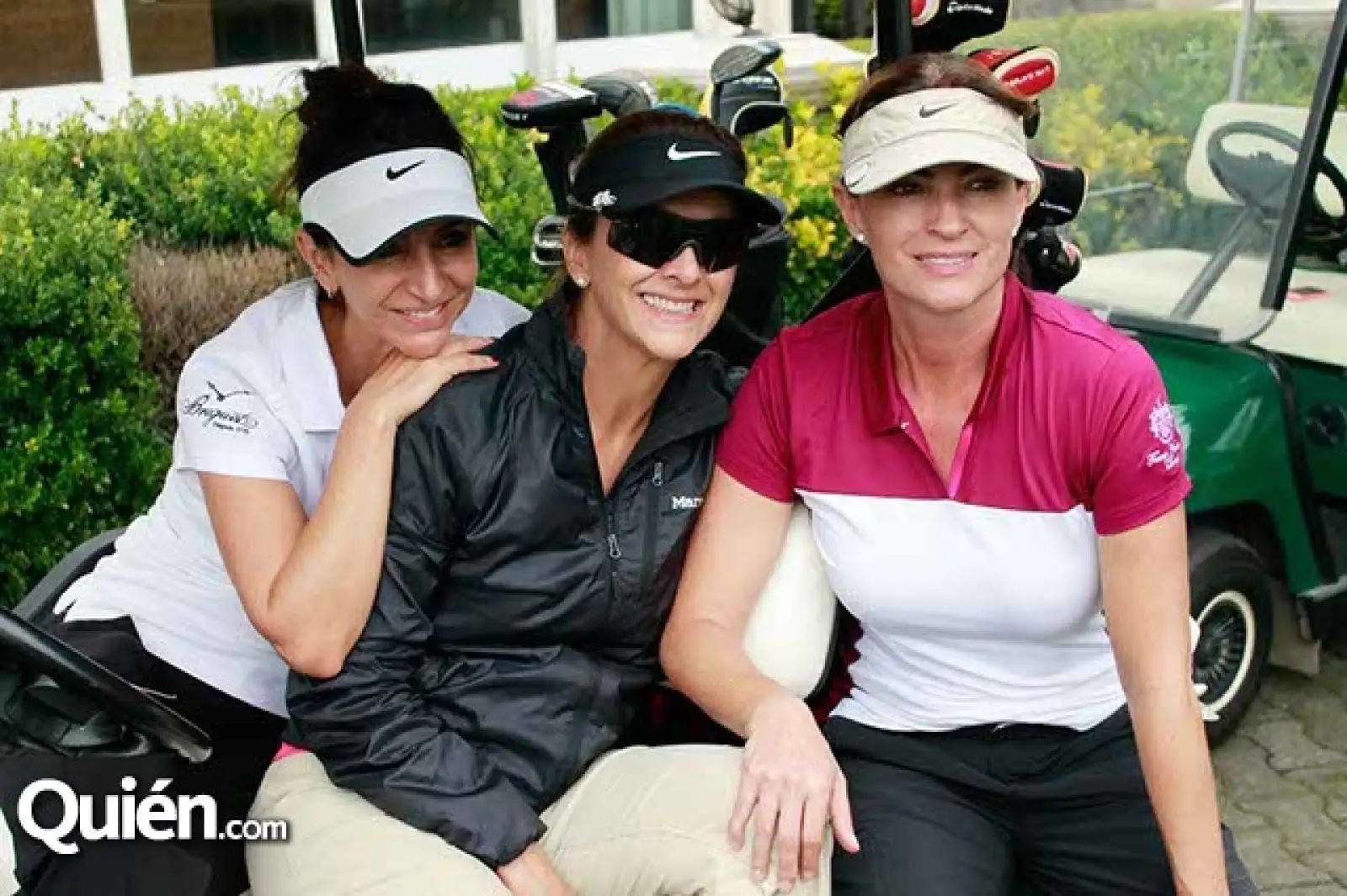 Renata Chain,Laura del Villar y Paulina Fajer