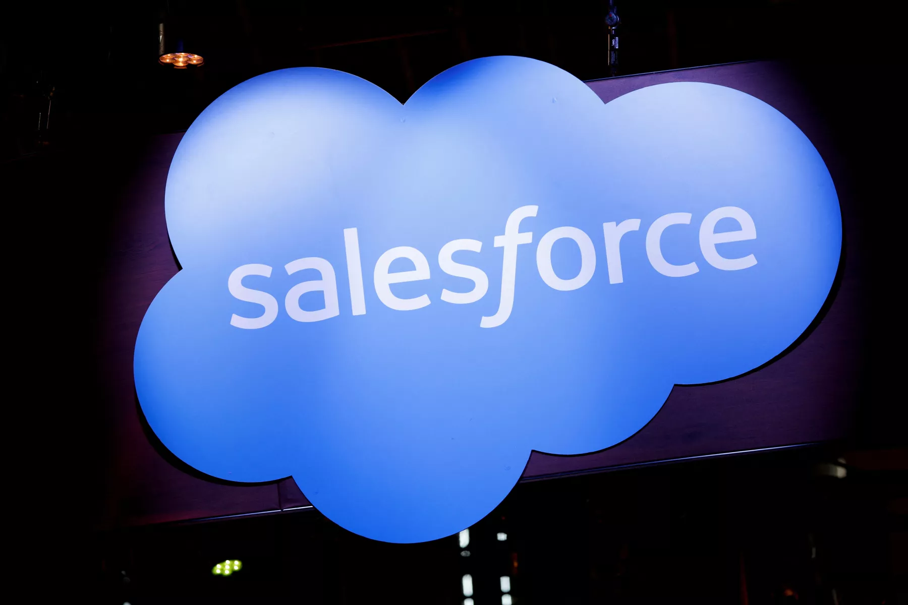 Salesforce invertirá 1,000 mdd en México y apuesta por la expansión de la IA empresarial