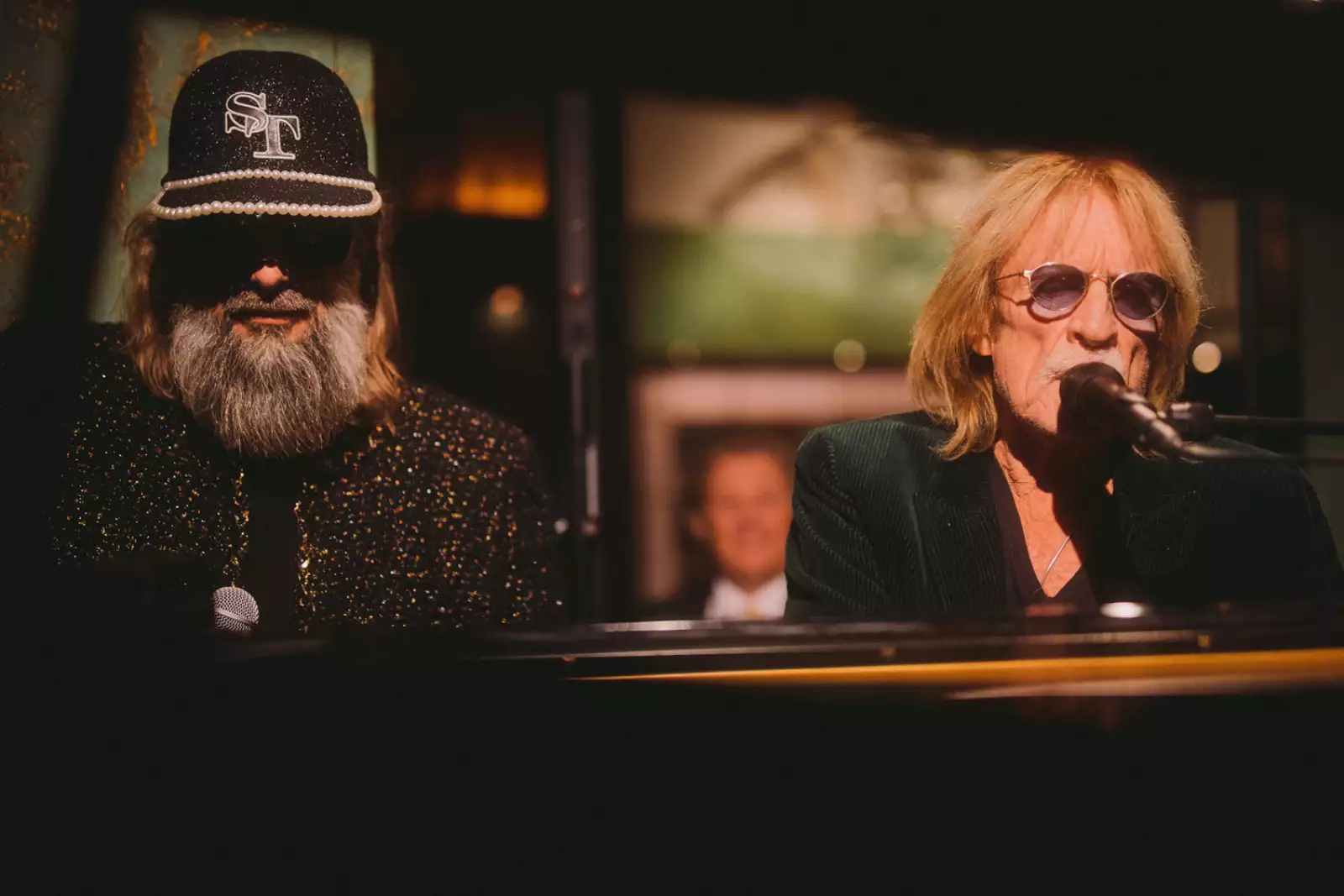 26_Sebastien_TELLIER_Christophe_CHANEL_Metiers_d_art_Show_2019_20_1_26.jpg