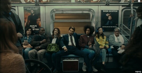 taylor-swift-the-man-mensajes-manspreading