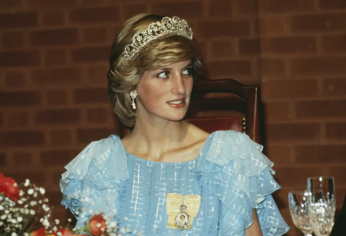 Diana usando la Spencer tiara