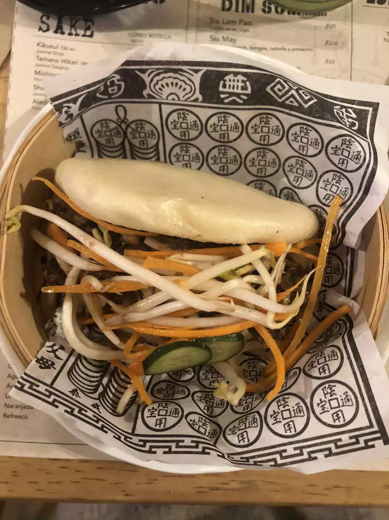 pork belly bun  suuwaii condesa