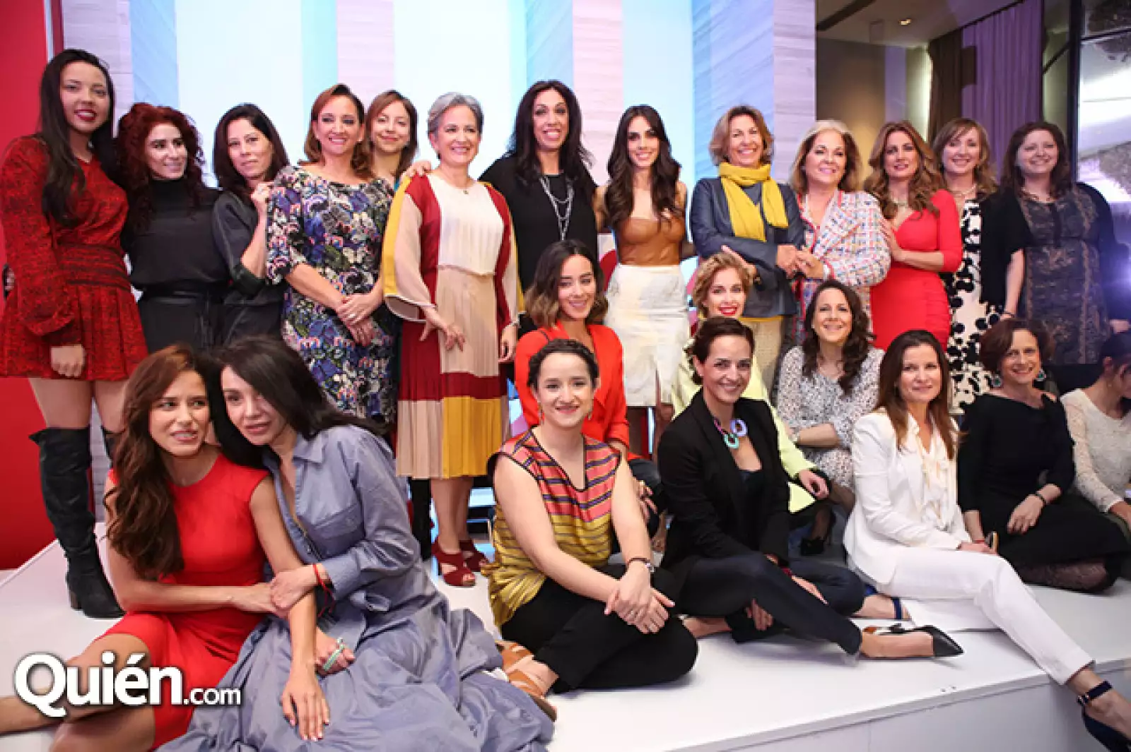 Foto grupal 31 mujeres que amamos