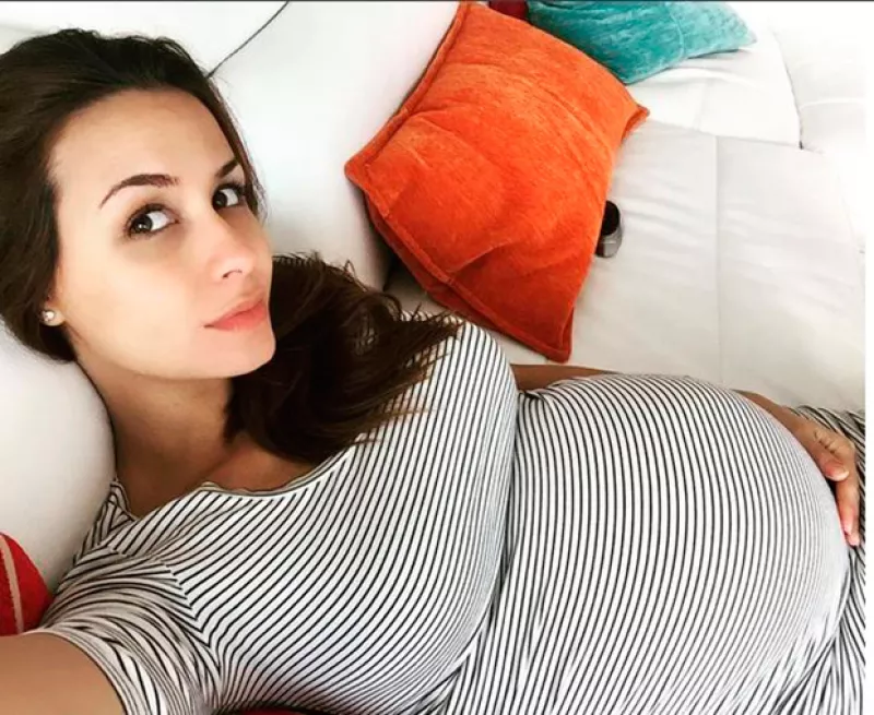 La presentadora de espectáculos presumió en redes sociales la primera foto de su hija y su emoción por su próxima llegada.