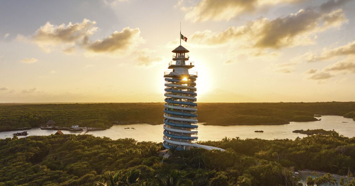 Xel-Há ve Hotel Xcaret Sanatı: Doğa ile karşılaşmanız