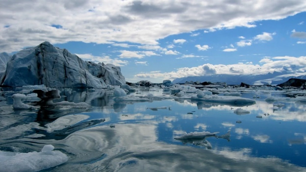 oceano atlantico glaciar iceberg