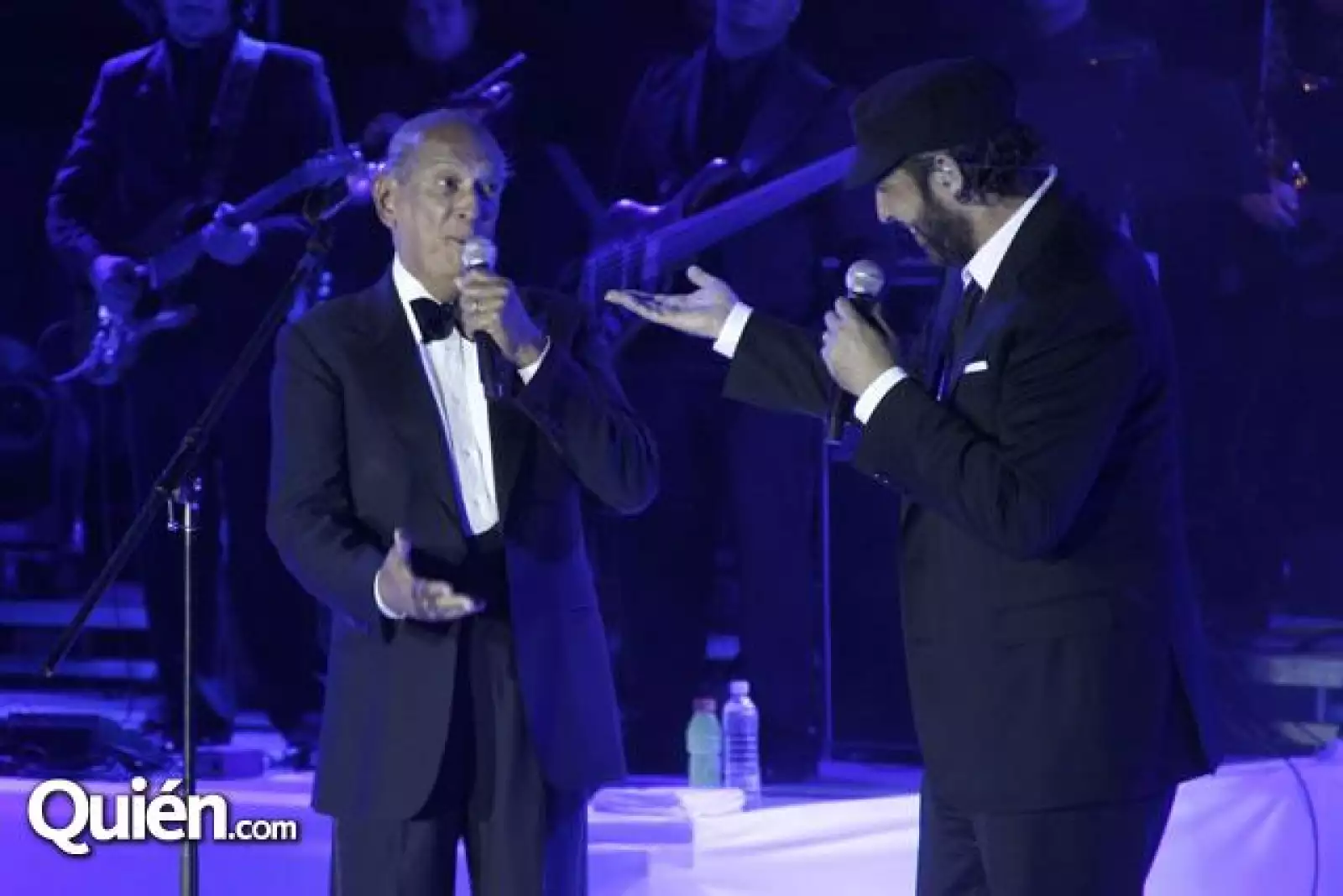 Oscar de la Renta y Juan Luis Guerra