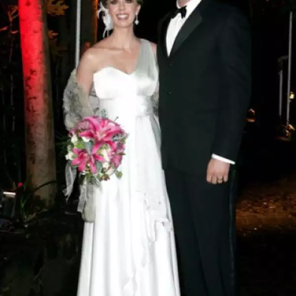 La conductora de TV Azteca Atala Sarmiento se casó por lo civil el sábado con Rodrigo Díaz. La ceremonia, elegante e íntima se celebró en el Museo Casa de la Bola.