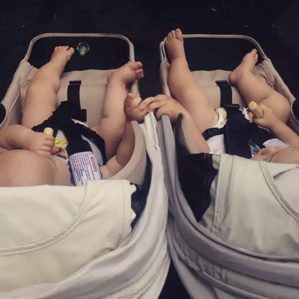 El cuidado de sus pequeños es la principal tarea de la actriz, de quien hace unas semanas se dijo regresaría a los escenarios con el apoyo de su esposo.