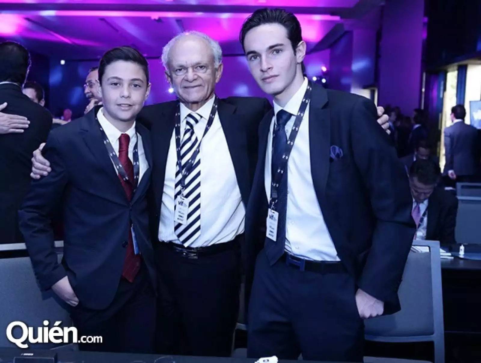 Santiago, Alfredo y Alfredo Harp