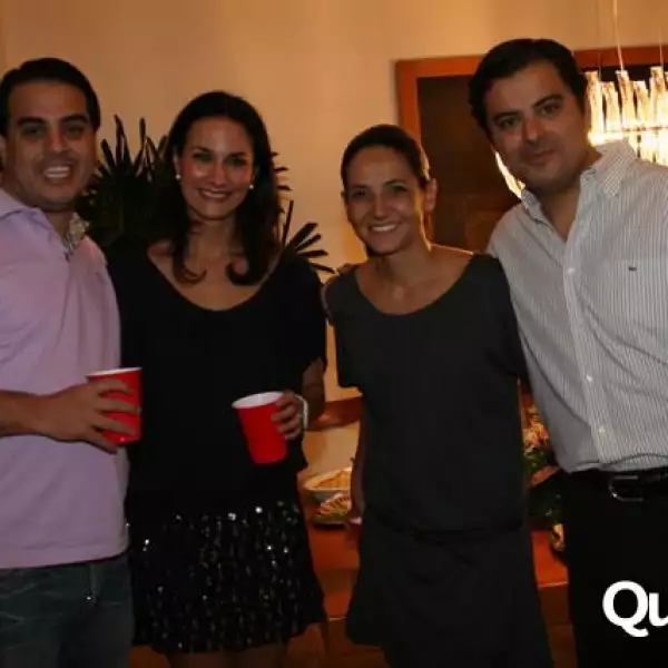 Fiesta de Fernando Lebrija por sus 2 diosas de plata