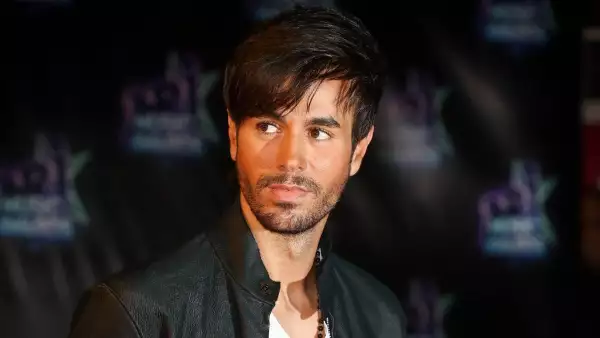 enrique-iglesias (2).jpg