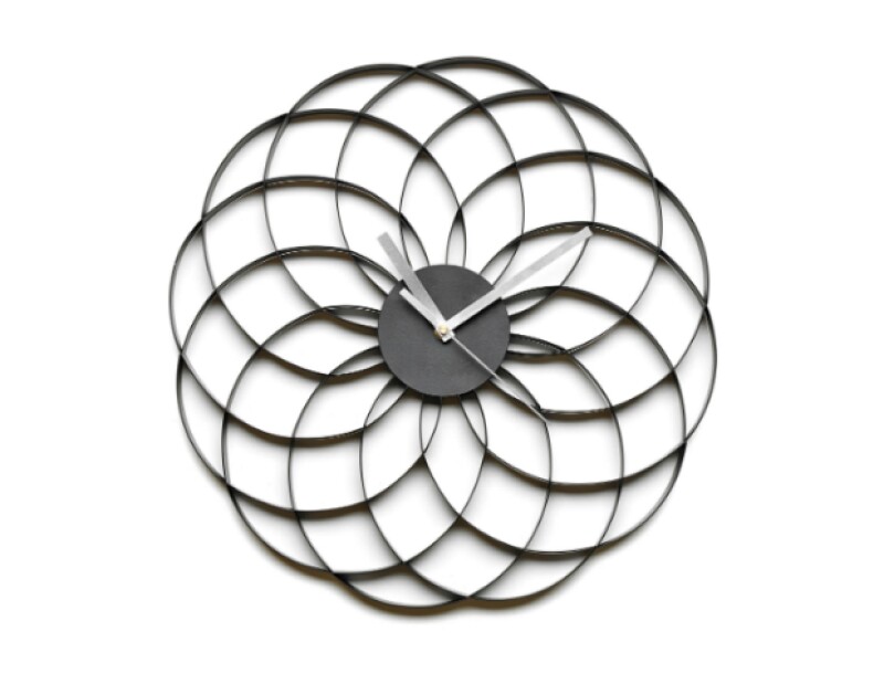 Reloj de pared Flor, Bo Concept, $1,949; Bo Concept, Palmas.