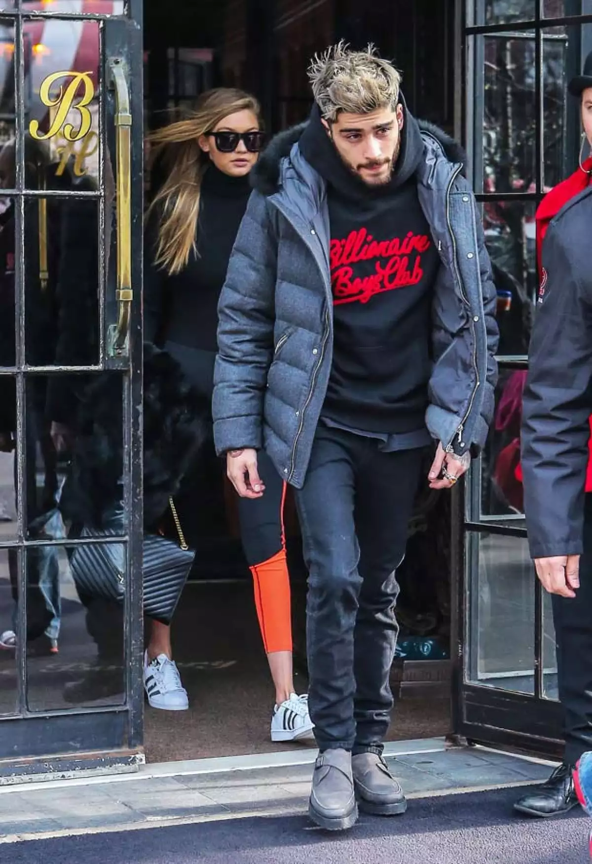 El ex One Direction ha confirmado durante un programa de radio que mantiene una relación con la modelo.