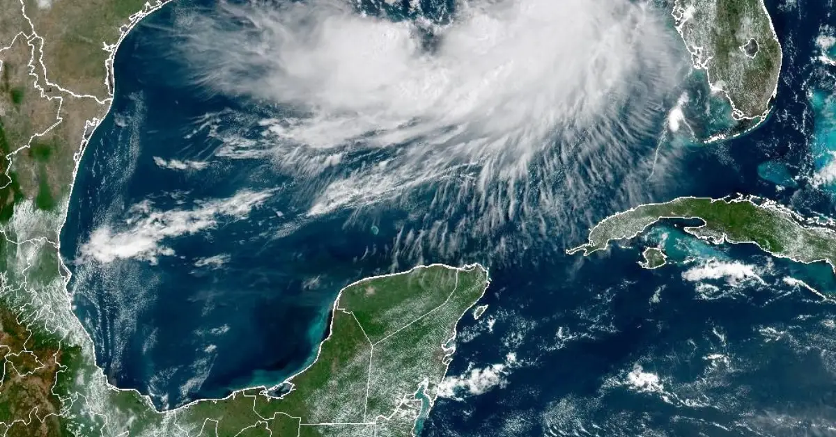 Los ciclones tropicales reciben un nombre oficial cuando alcanzan la categoría de tormenta tropical, de acuerdo con las listas establecidas para cada temporada.