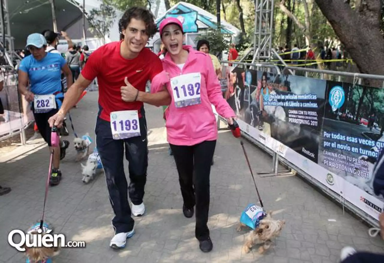 Alex Sirvent,Ximena Herrera con Maya Whiskey