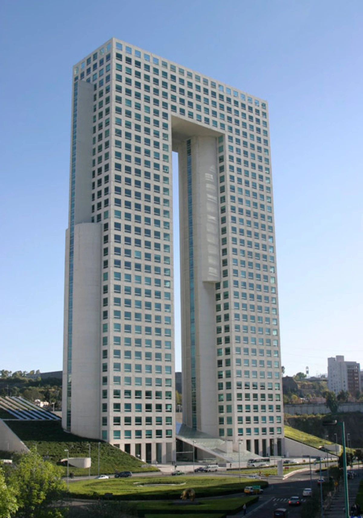 Torre Arcos Bosques El Pantalón