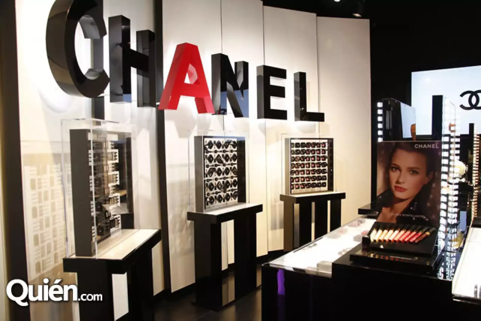 Pop up store Chanel