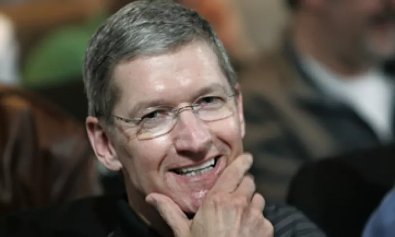Apple enfrenta el reto de reorganizarse bajo el mando de su nuevo CEO, Tim Cook. (Foto: AP)