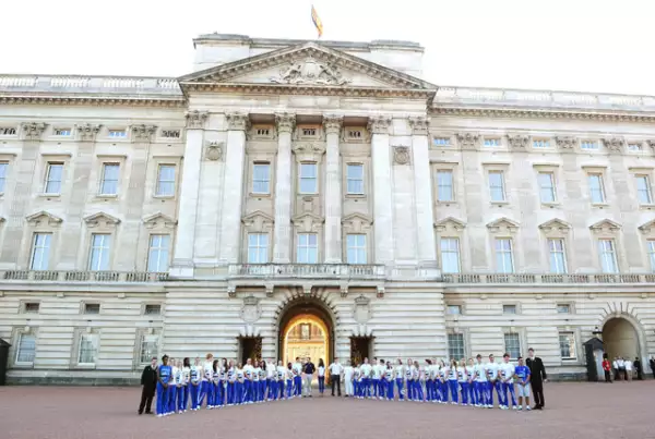La foto oficial en el Palacio de Buckingham.