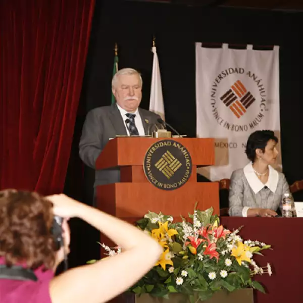 Lech Walesa en la Anáhuac