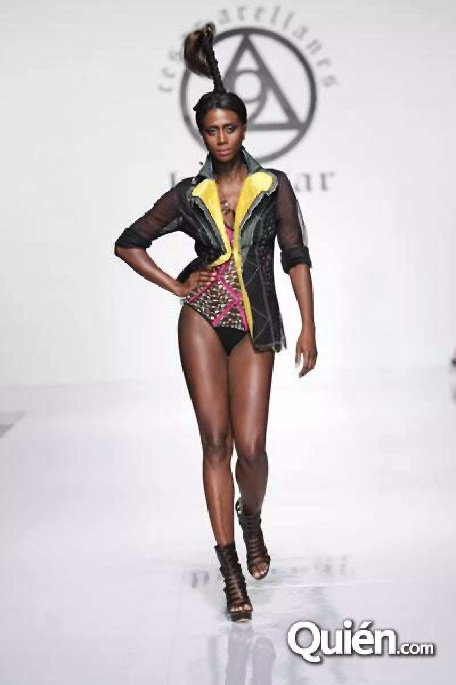 IDM Pasarela Cesar Arellanes