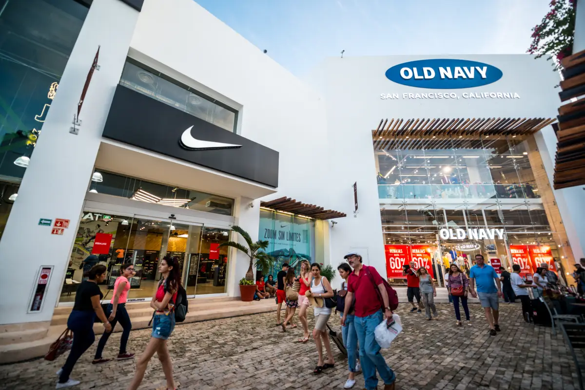 centro comercial en playa del carmen, quintana roo