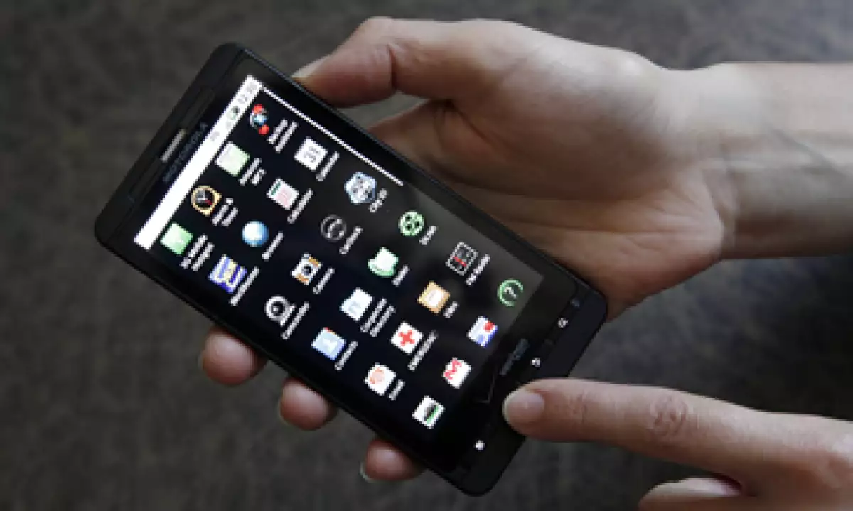 Motorola Mobility se suma a un movimiento para generar empleos en el sector tecnológico de Estados Unidos. (Foto: AP)