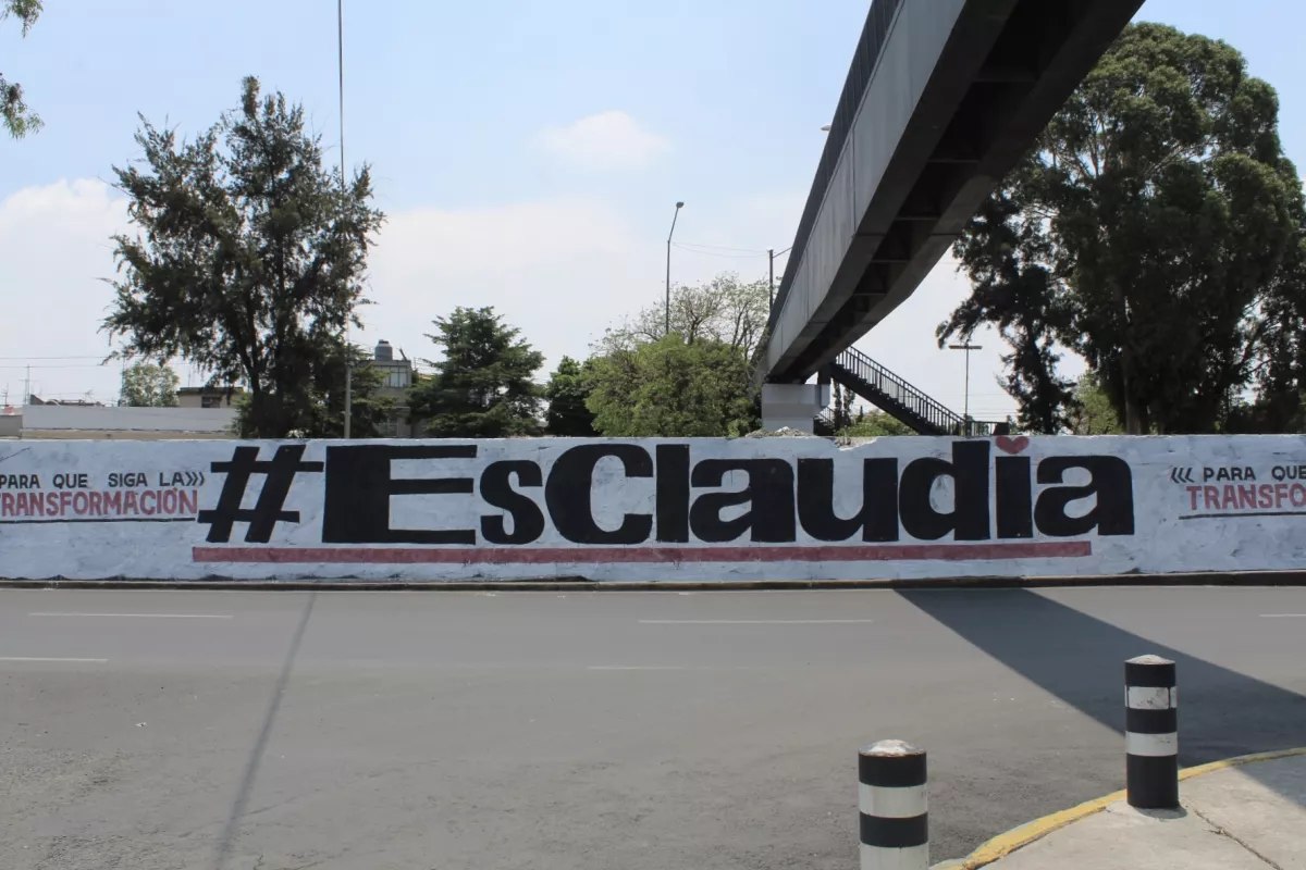 Es Claudia Canal de Churubusco.jpg