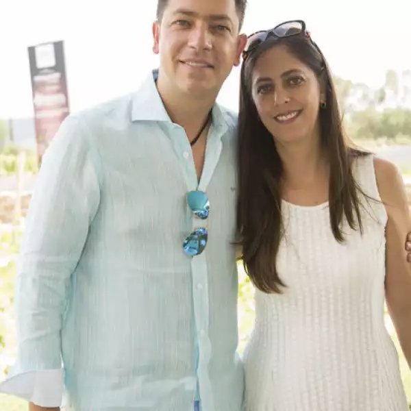 Jan y Aurora Cardenas