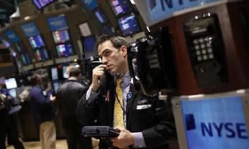 En la semana, el Dow subió 5.4%, el S&P 500 ganó 5.6%, y el Nasdaq sumó 6.2%. (Foto: Reuters)