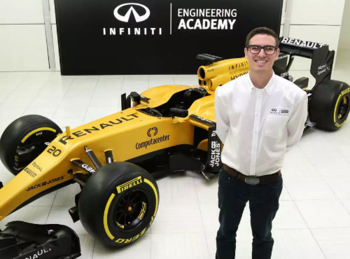 Alexandros Paleologos becario Infiniti