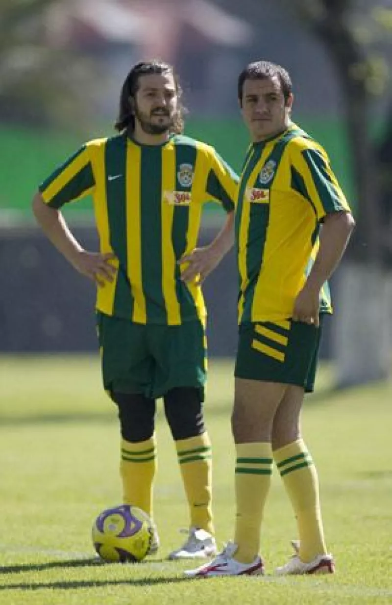 Con un marcador empatado a 3-3 concluyó un partido amistoso entre los actores de Rudo y Cursi y el equipo de Televisa Deportes.