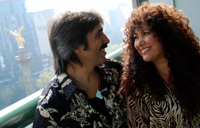 Amanda Miguel y Diego Verdaguer presentan DVD en el Hotel Sheraton de la Cd. de Mexico.