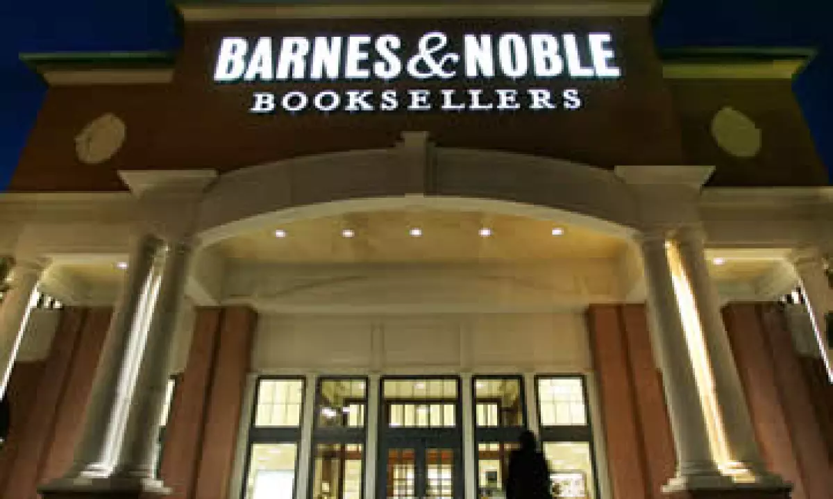 Los cierres de tiendas de Borders y las inversiones en el lector Nook afectaron los resultados de Barnes & Noble en mayor grado que lo que esperaban analistas en Wall Street. (Foto: AP)
