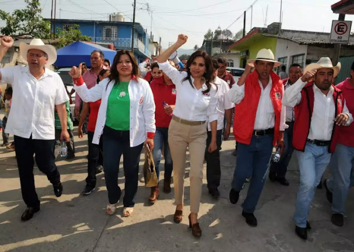 La candidata del PRI, Blanca Alcalá, ha acusado bloqueo para hacer campaña en municipios gobernados por alcaldes del PAN.