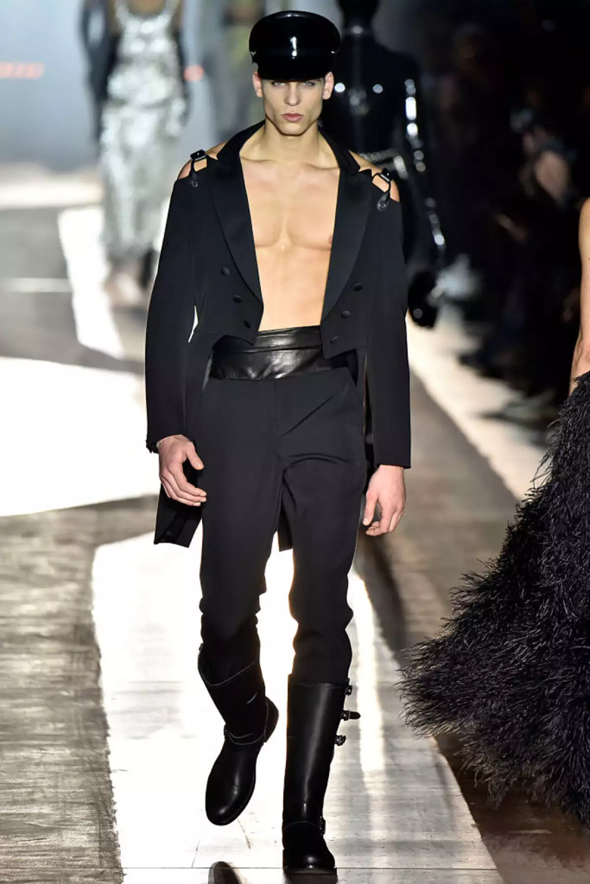 Moschino - Runway - Milan Men's Fashion Week Fall/Winter 2018/19